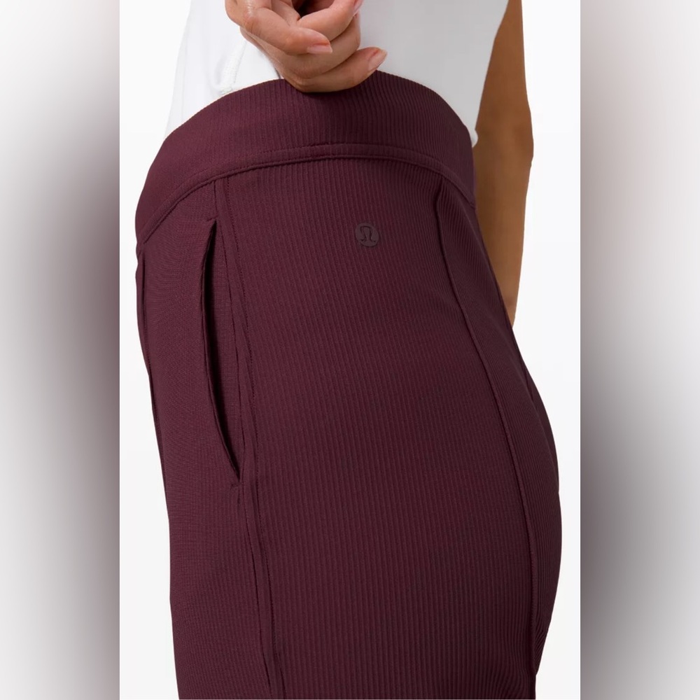 Lululemon Urban Strides  High-Rise Pant 25" - Picture 5 of 8
